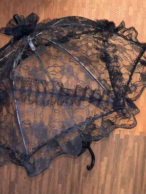 Black Lace Victorian Parasol - Accessory
